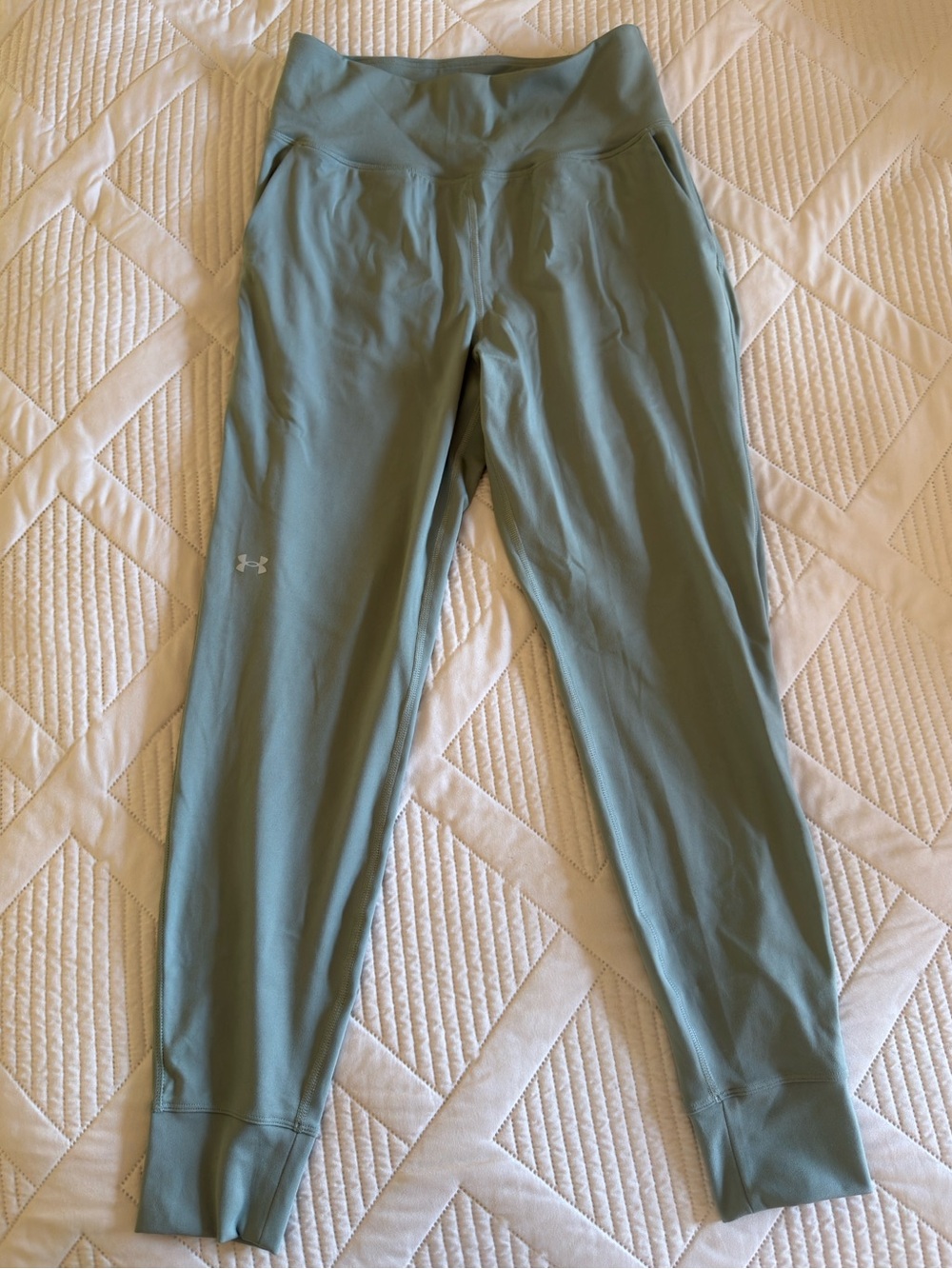 Under Armour Women’s Sage Green Fitted Joggers